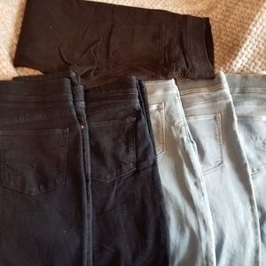 LEVI'S PULL ON JEANS 6 PAIR SIZE 12